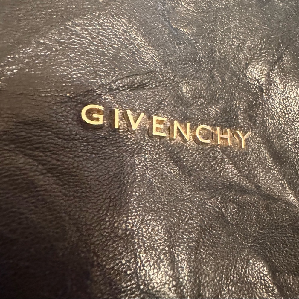 GIVENCHY Pandora Crossbody Bag - Picture 7 of 16